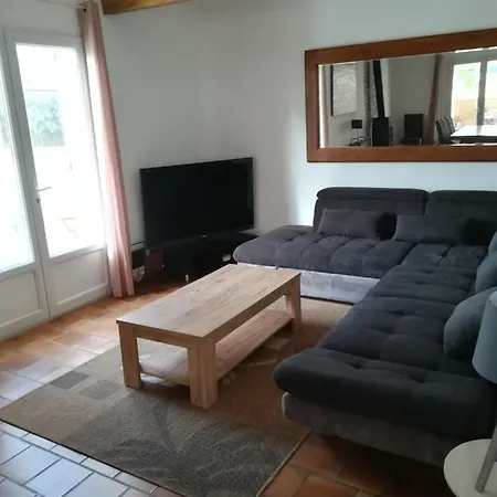 Narbonne: Spacious Country Retreat With Private Pool Villa *
