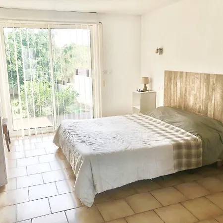 Narbonne: Spacious Country Retreat With Private Pool *